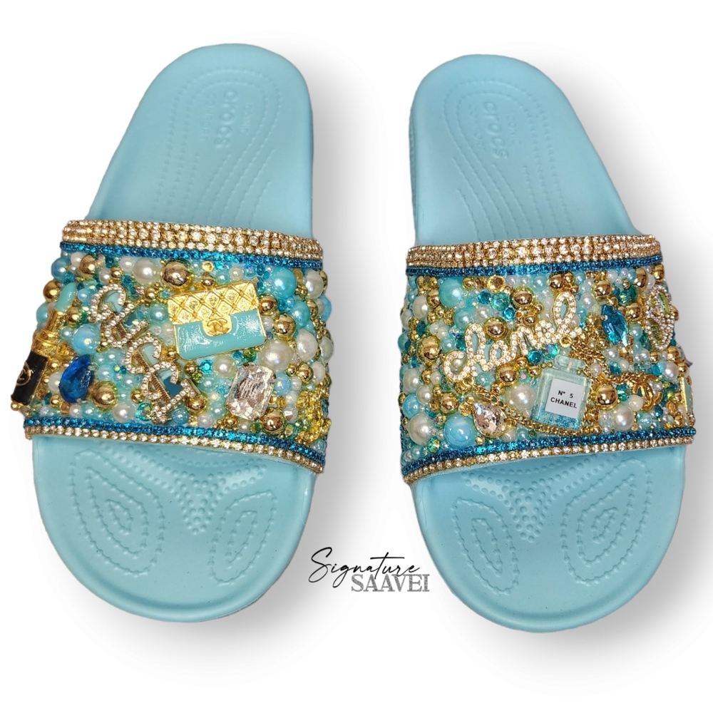 BRAND NEW Signature 'Turqia' Croc Slides (Women's Size 9)